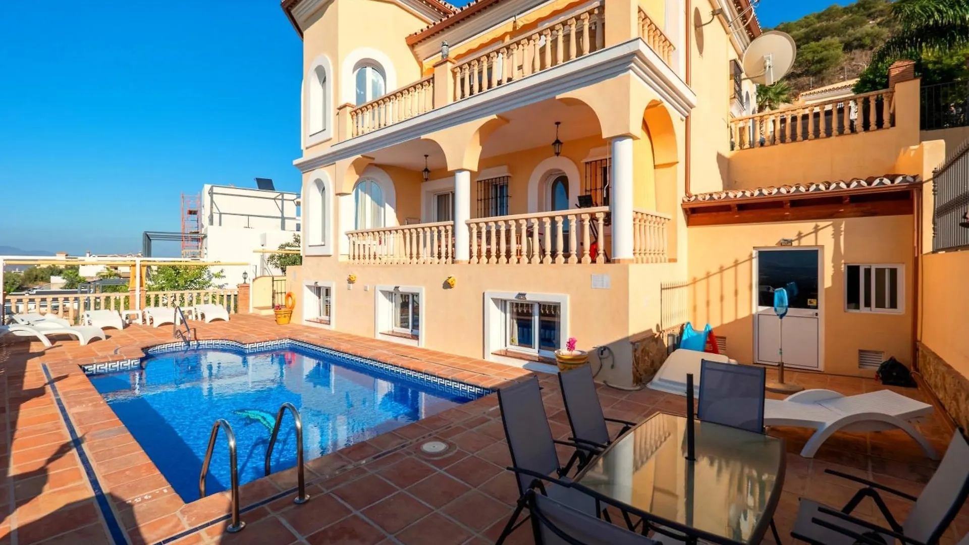 Villa Bella Vista Coin 0*,